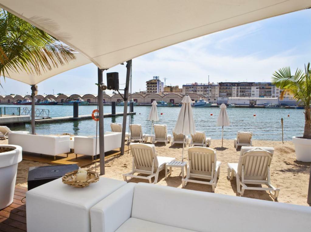 Apartamento Con Piscina Y Parking Lägenhet Gandía Exteriör bild